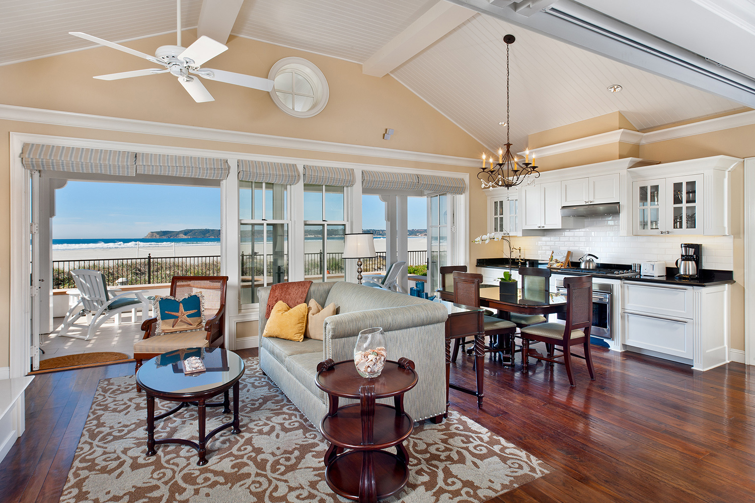 Oceanfront Cottage Suite