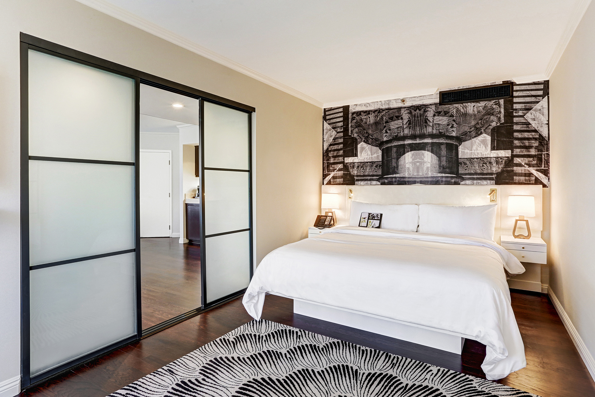 Executive Suite at Avenue of the Arts Hotel, Costa Mesa