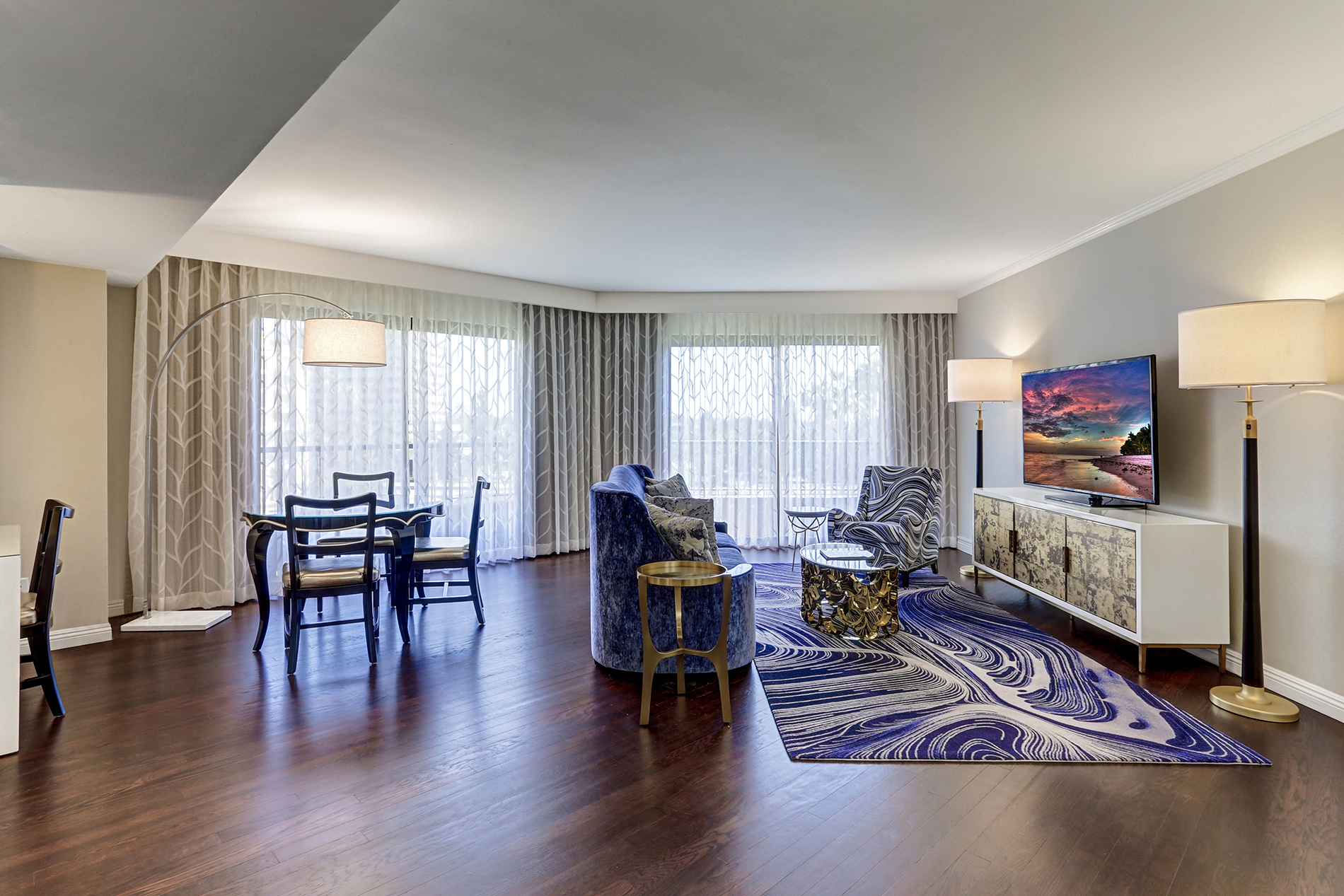 Executive Suite at Avenue of the Arts Hotel, Costa Mesa